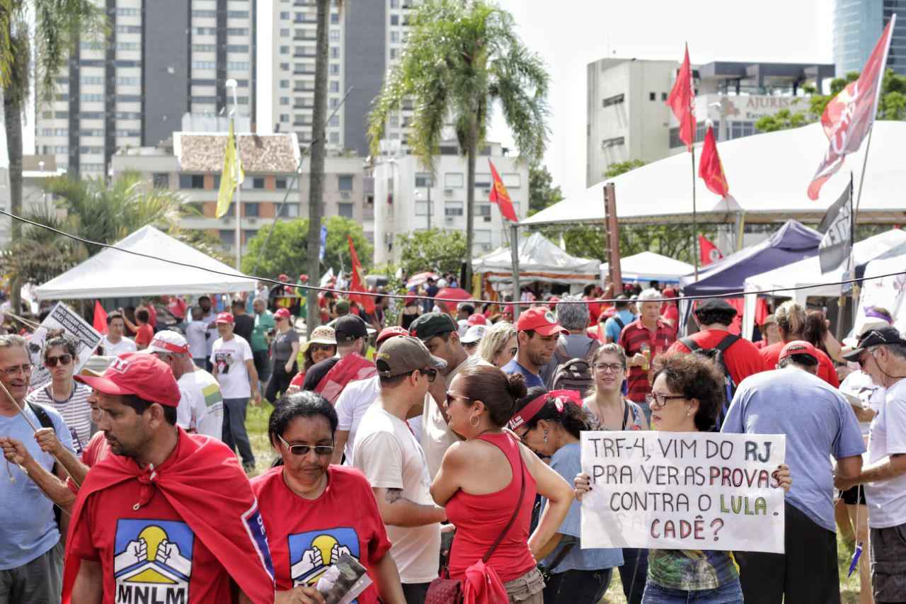 Julgamento: acampamento recebe resultado com inconformismo